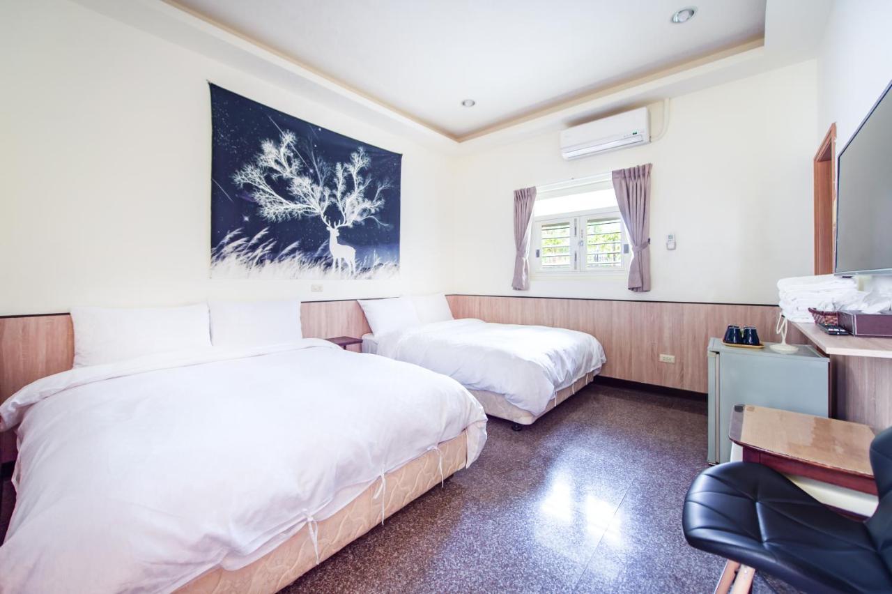 Moonlake B&B Юйчи Экстерьер фото